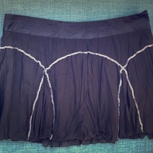 Early 00’s GUESS Skirt